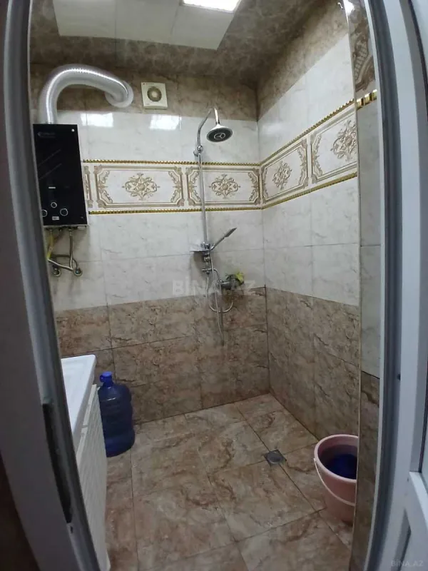 Satılır 5 otaqlı mənzil 100 m²