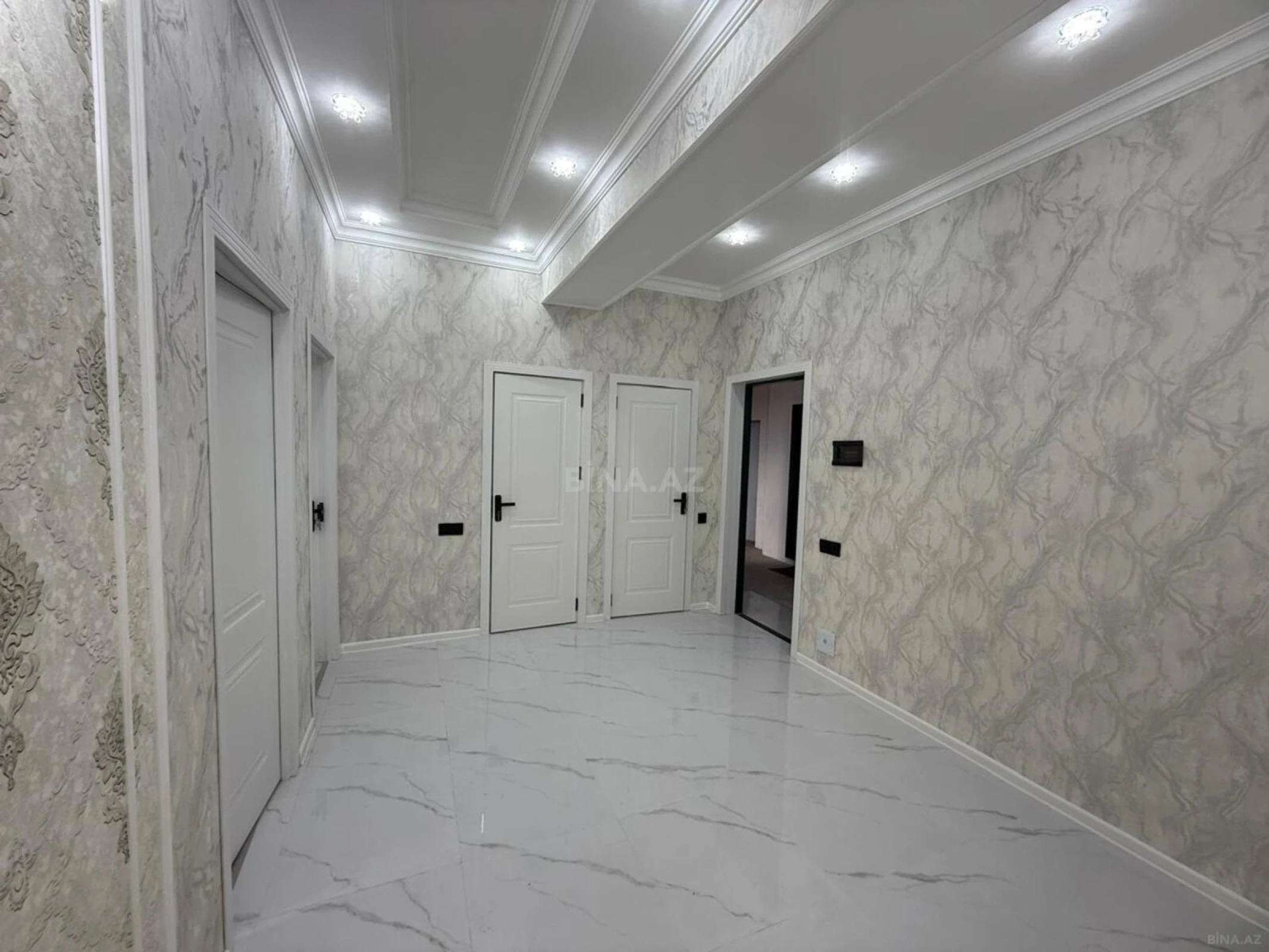 Satılır 3 otaqlı mənzil 76 m²