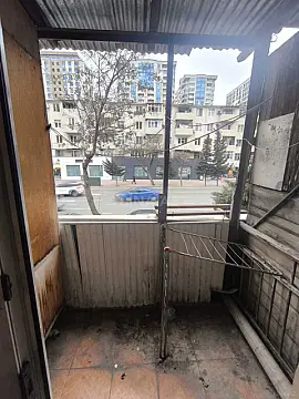 Satılır 1 otaqlı mənzil 48 m²