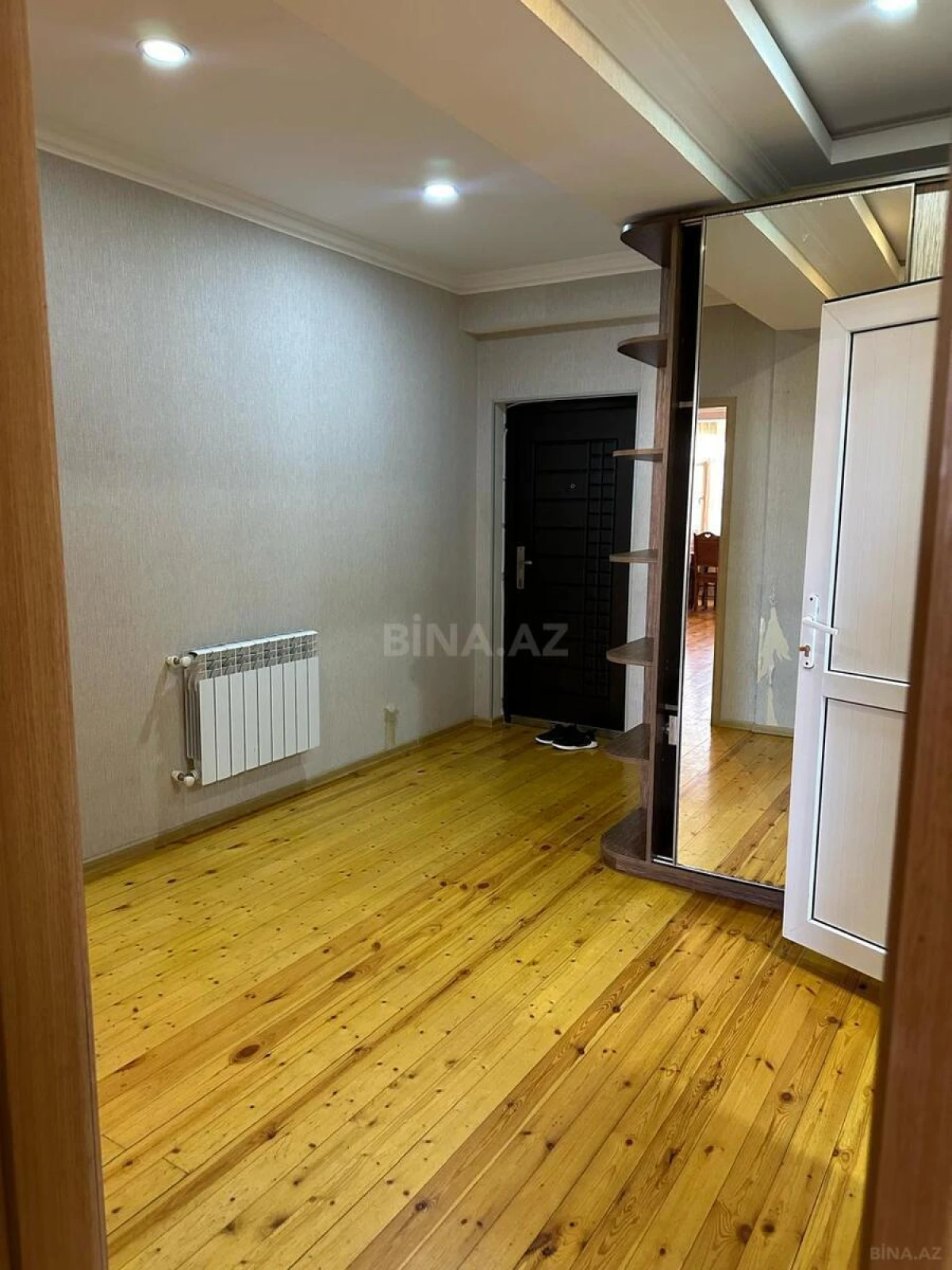 Kirayə verilir 3 otaqlı mənzil 81 m²