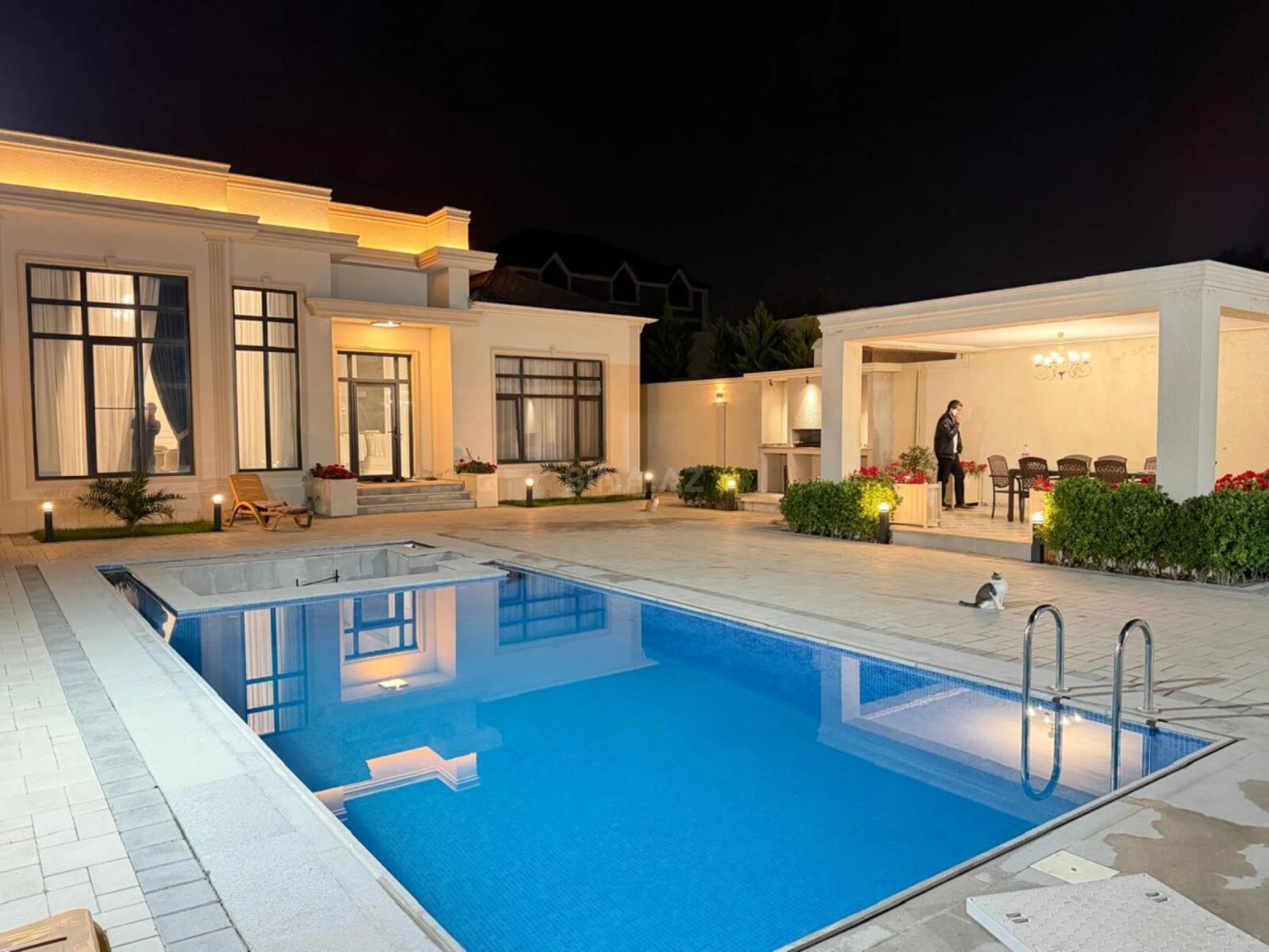 Kirayə verilir 5 otaqlı həyət evi 280 m²