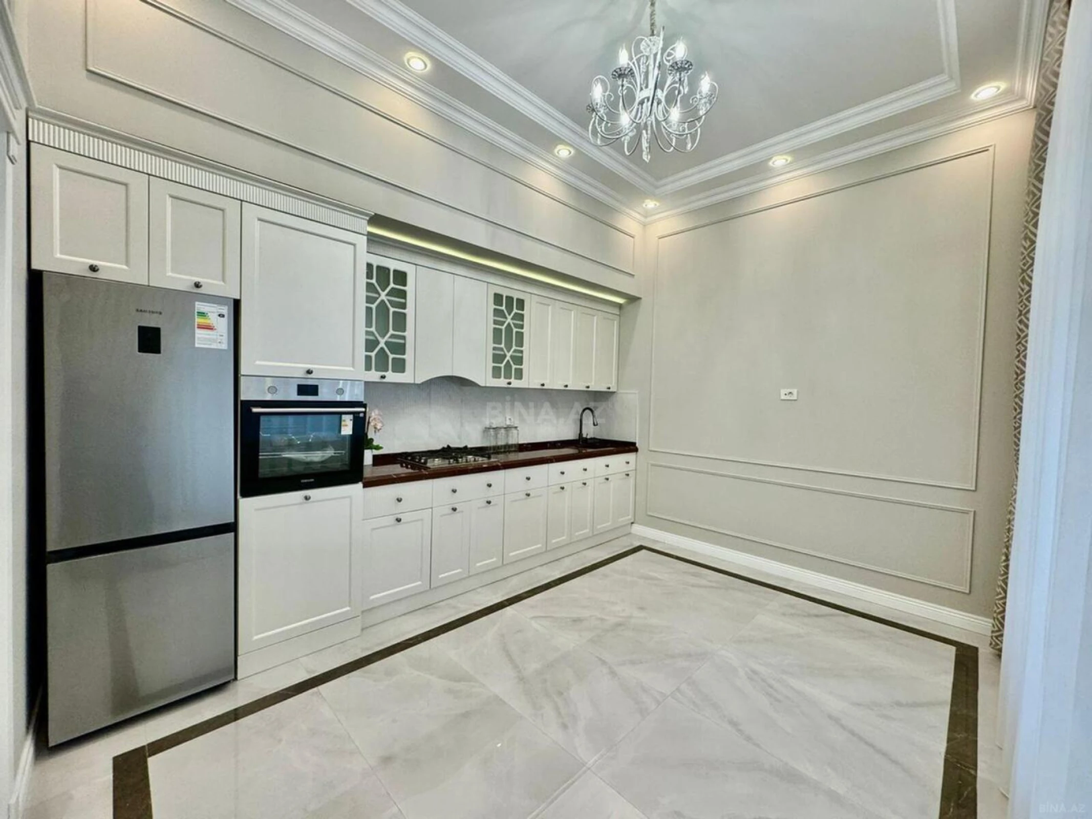 Kirayə verilir 5 otaqlı həyət evi 280 m²