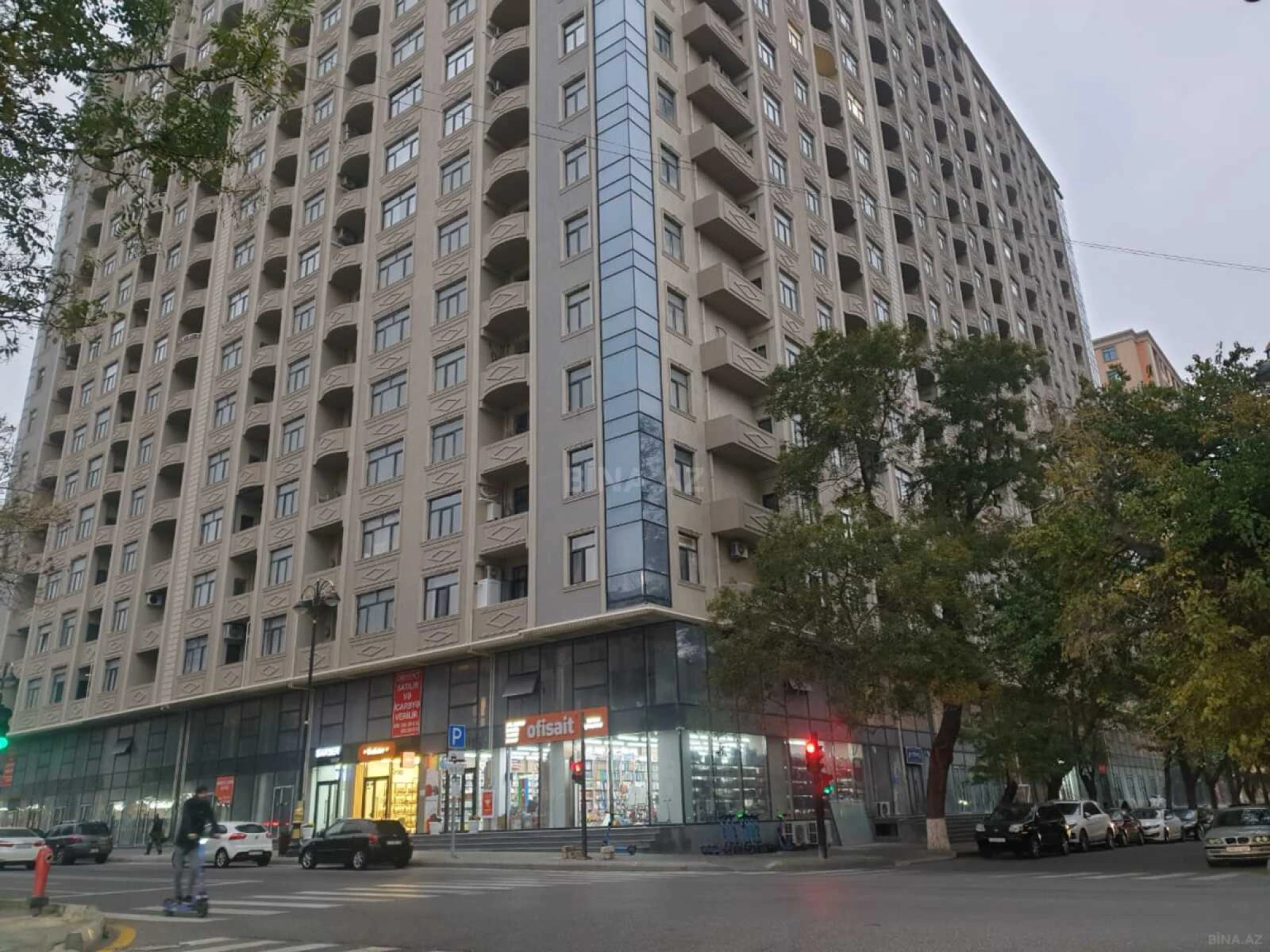 Kirayə verilir 3 otaqlı mənzil 150 m²