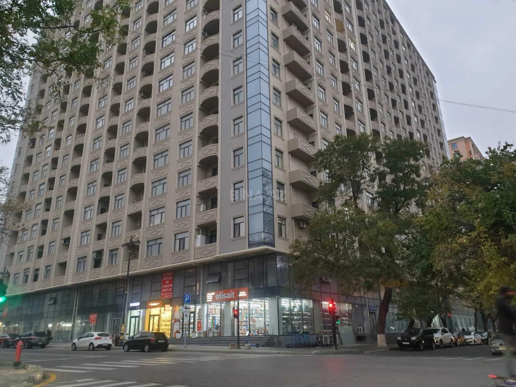 Kirayə verilir 3 otaqlı mənzil 150 m²