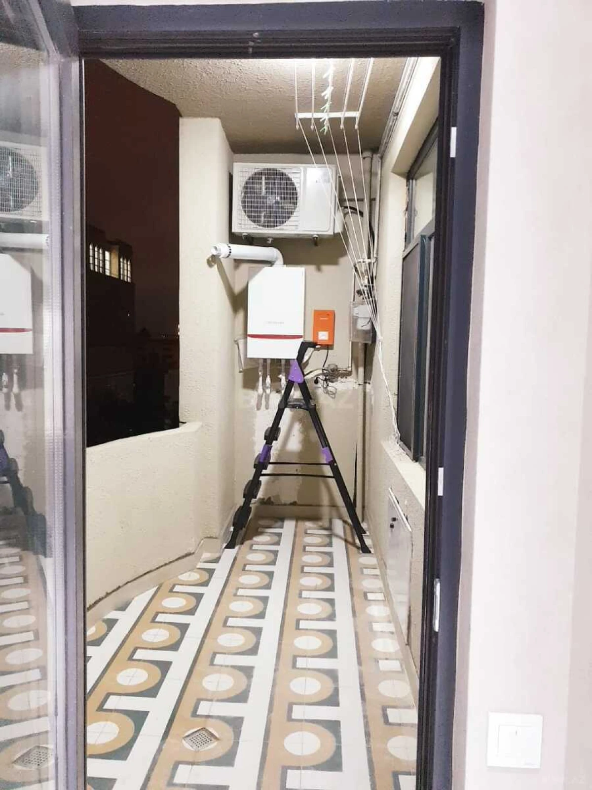 Kirayə verilir 3 otaqlı mənzil 150 m²