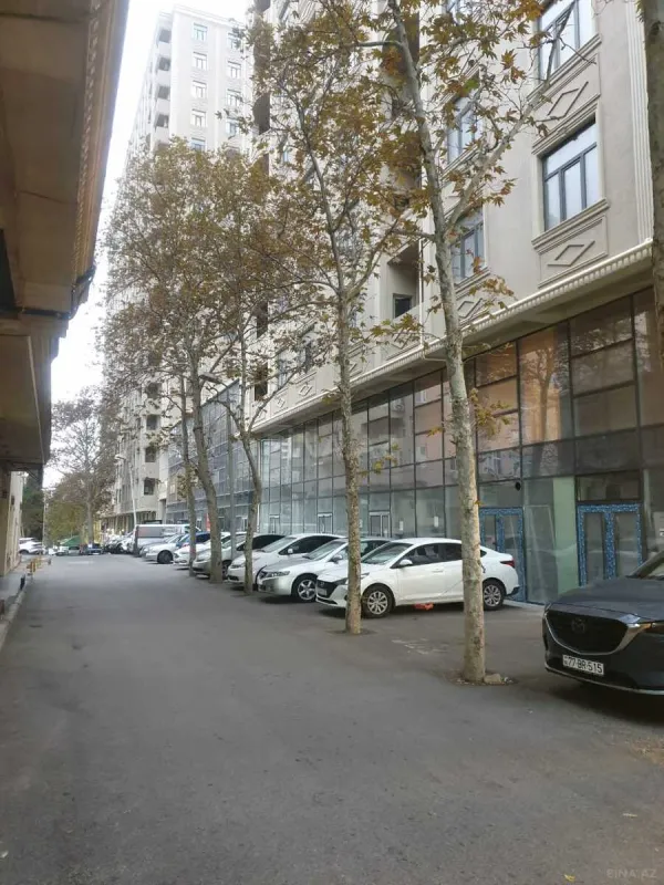 Kirayə verilir 3 otaqlı mənzil 150 m²