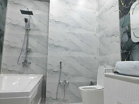 Kirayə verilir 3 otaqlı mənzil 150 m²