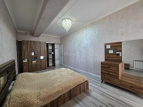 Satılır 2 otaqlı mənzil 93 m²