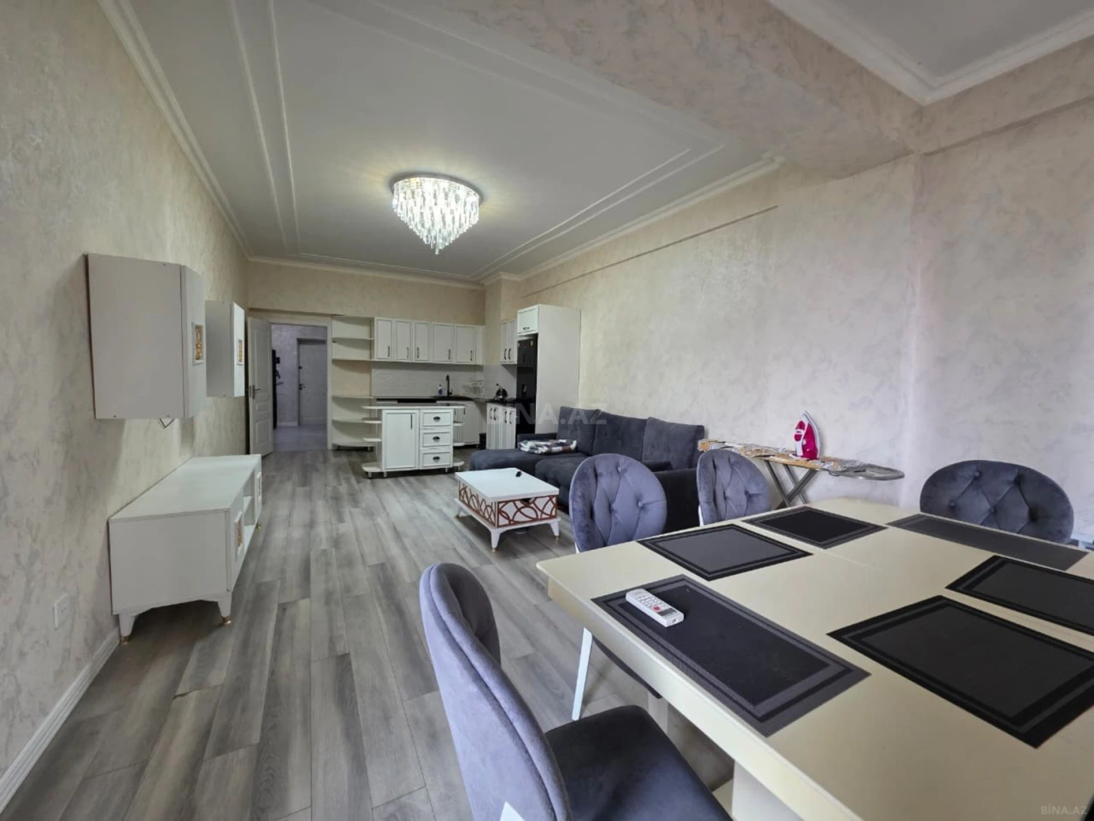 Satılır 2 otaqlı mənzil 93 m²