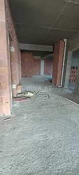 Satılır 4 otaqlı mənzil 212 m²