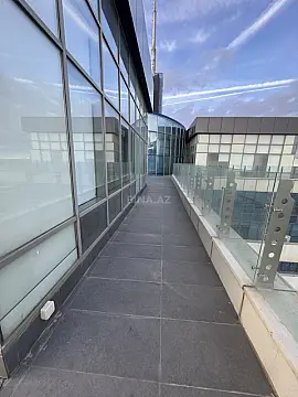 Satılır 20 otaqlı mənzil 1600 m²