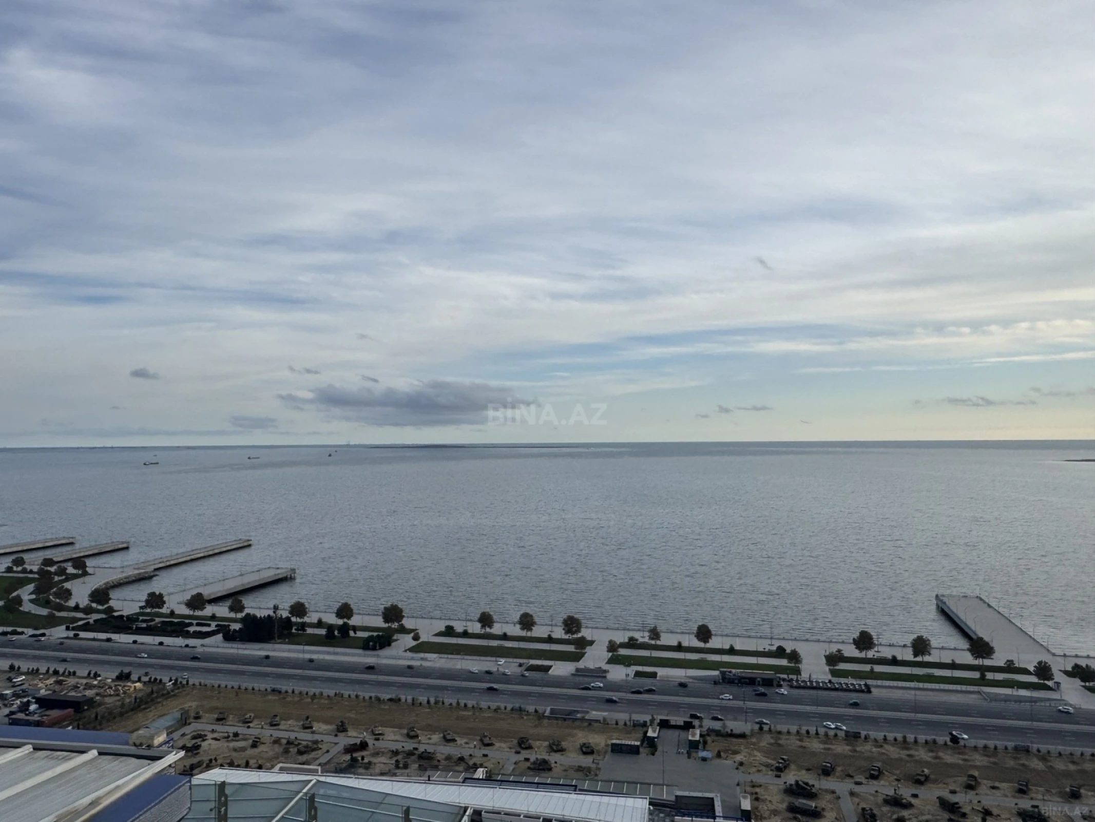 Satılır 20 otaqlı mənzil 1600 m²