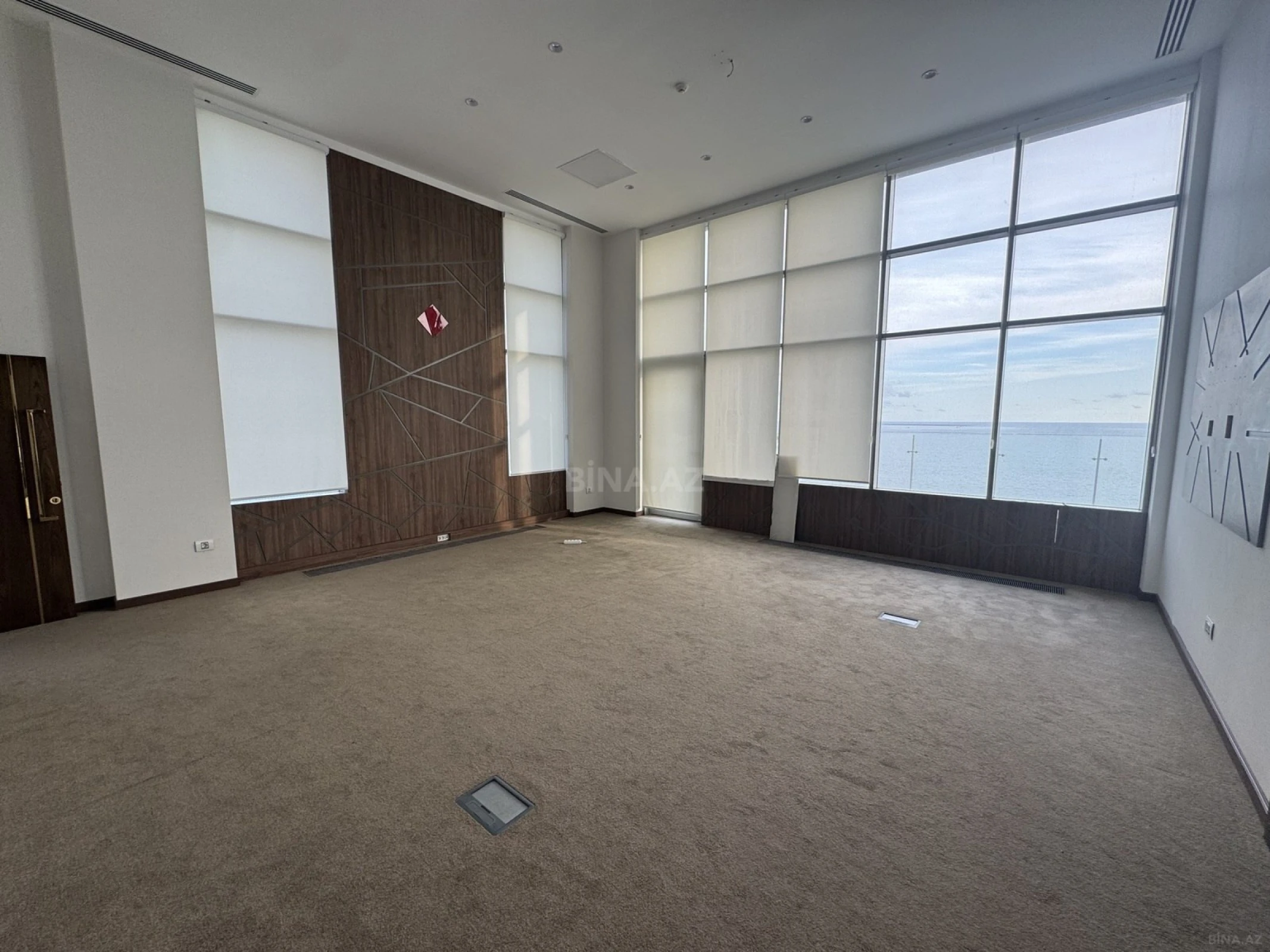 Satılır 20 otaqlı mənzil 1600 m²