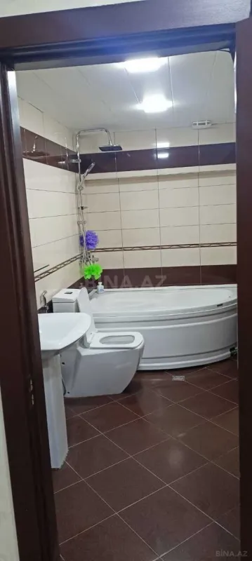 Kirayə verilir 2 otaqlı mənzil 70 m²