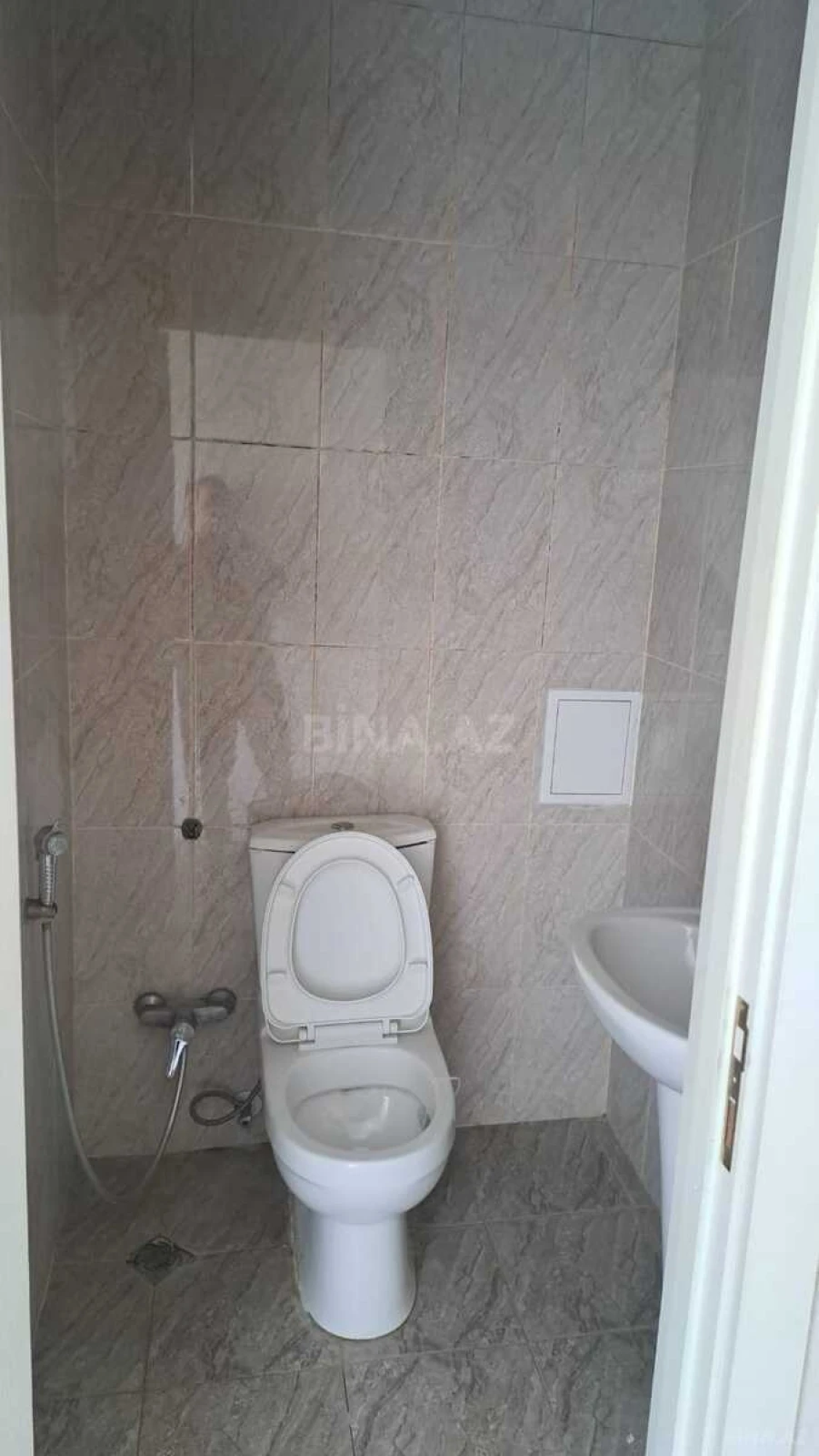 Satılır 3 otaqlı mənzil 84 m²