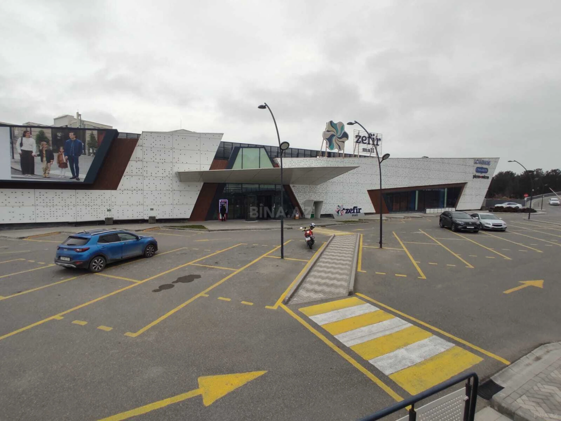 Satılır 3 otaqlı mənzil 84 m²