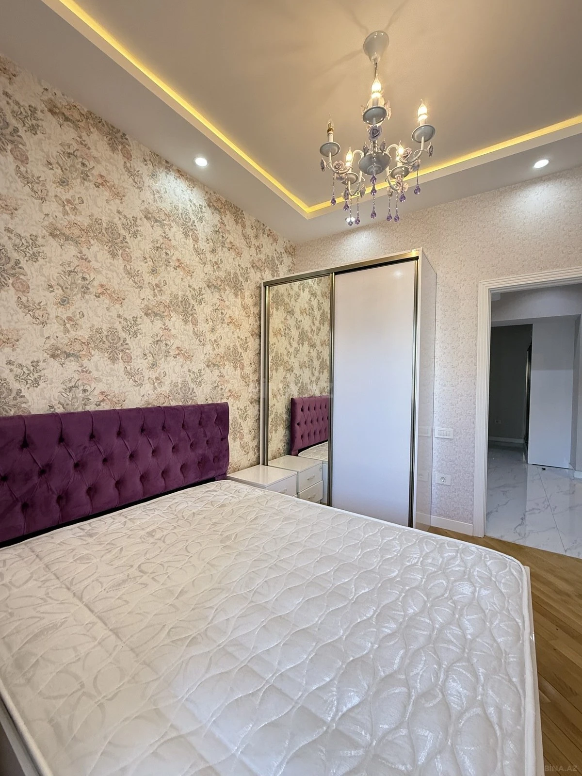 Kirayə verilir 2 otaqlı mənzil 72 m²