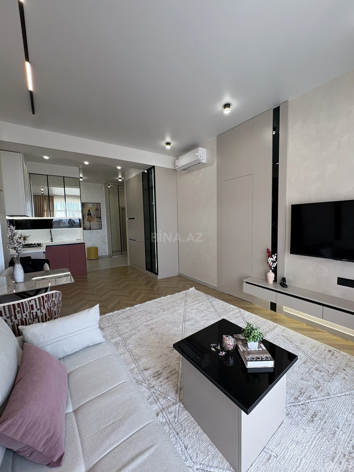Satılır 3 otaqlı mənzil 70 m²