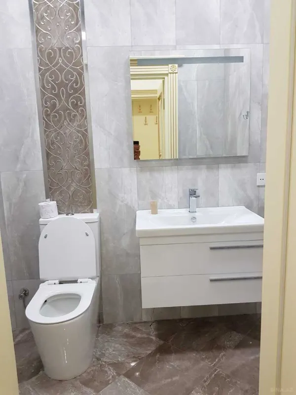 Satılır 3 otaqlı mənzil 148 m²