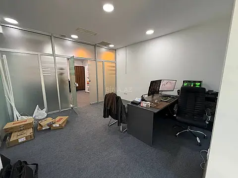 Kirayə verilir 5 otaqlı ofis 190 m²