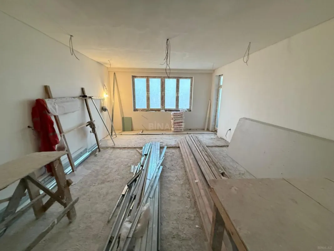 Satılır 4 otaqlı mənzil 154 m²