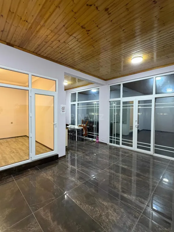 Kirayə verilir 5 otaqlı ofis 140 m²
