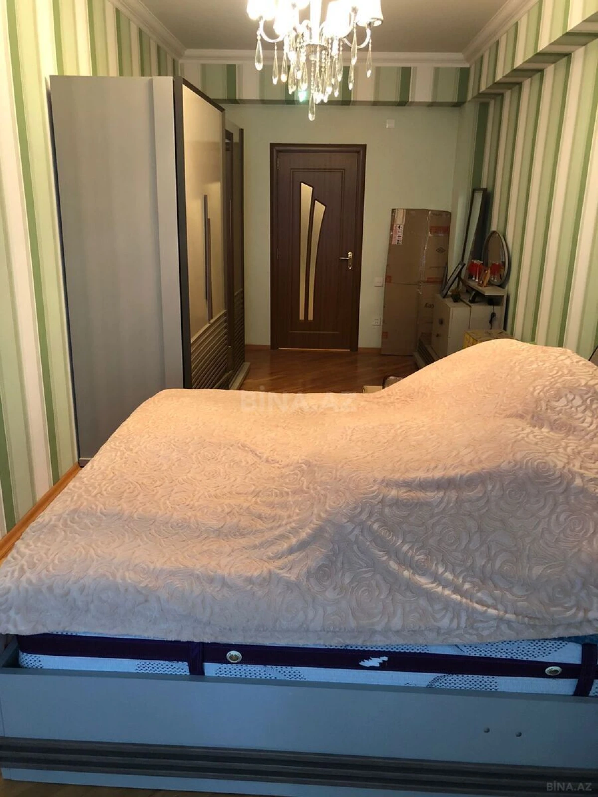 Satılır 3 otaqlı mənzil 93 m²