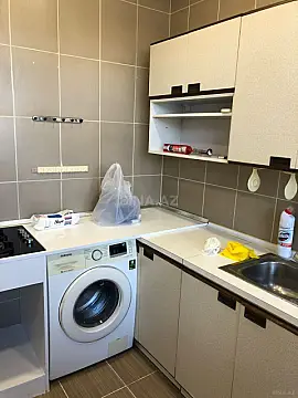 Satılır 3 otaqlı mənzil 93 m²