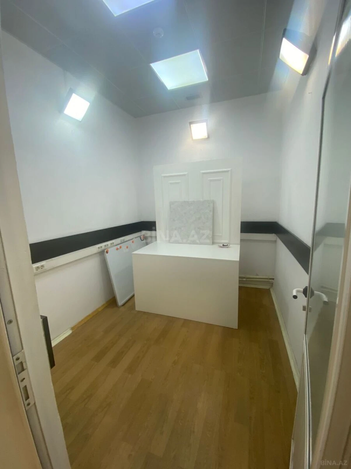 Satılır obyekt 101 m²