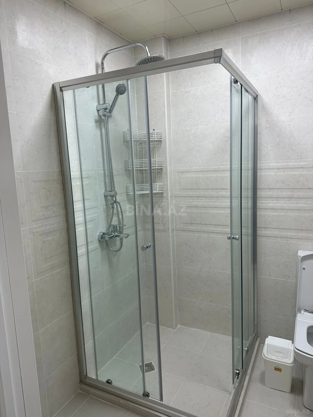 Kirayə verilir 2 otaqlı mənzil 75 m²