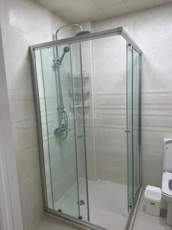 Kirayə verilir 2 otaqlı mənzil 75 m²