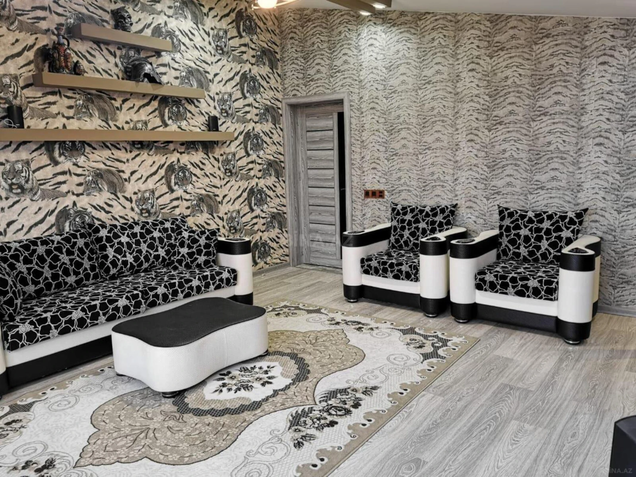 Kirayə verilir 2 otaqlı mənzil 100 m²