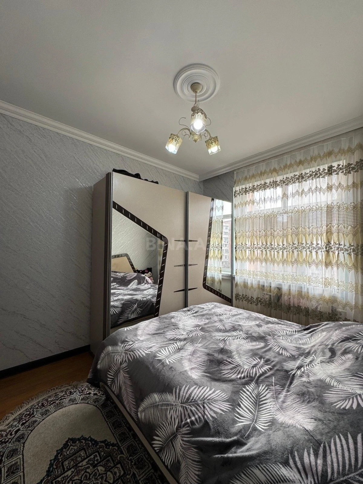 Satılır 2 otaqlı mənzil 60 m²