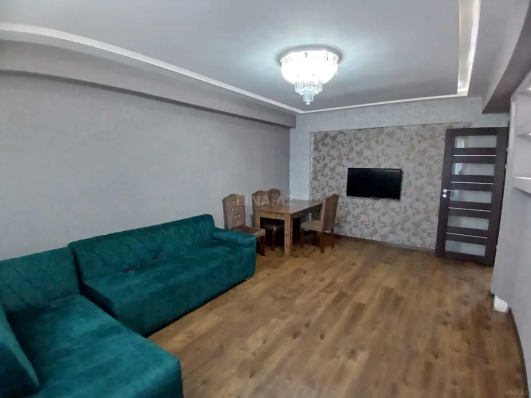 Kirayə verilir 3 otaqlı mənzil 130 m²
