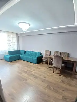 Kirayə verilir 3 otaqlı mənzil 130 m²