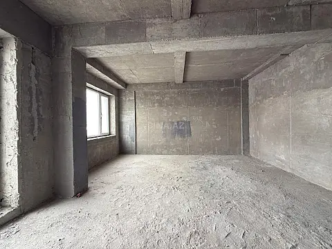 Satılır 5 otaqlı mənzil 206 m²