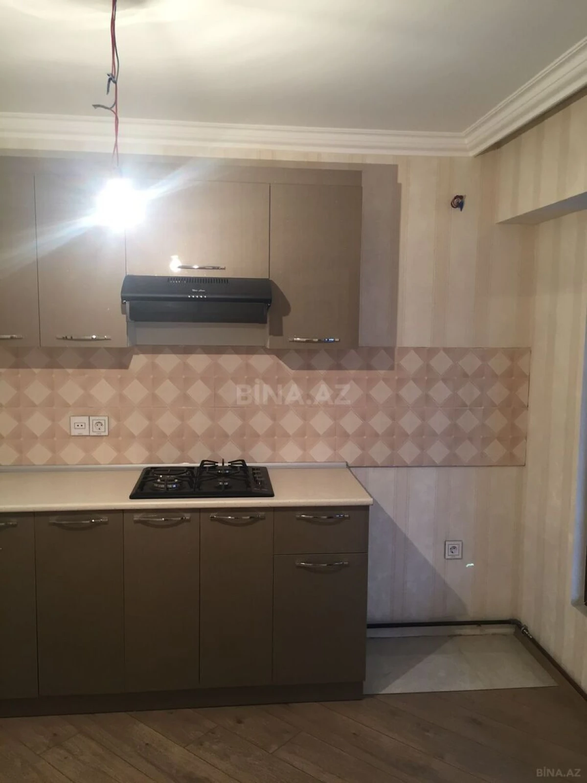 Kirayə verilir 2 otaqlı mənzil 60 m²
