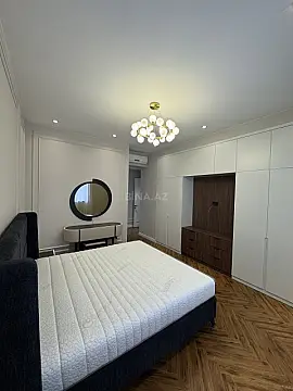 Kirayə verilir 4 otaqlı mənzil 180 m²
