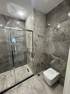 Kirayə verilir 4 otaqlı mənzil 180 m²