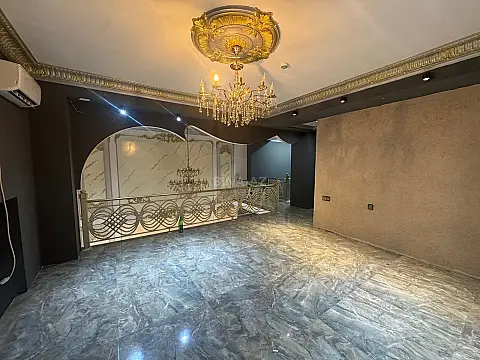 Kirayə verilir obyekt 240 m²