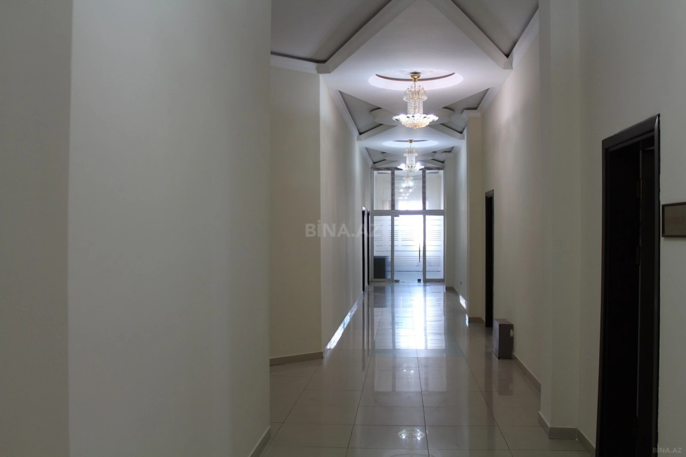 Kirayə verilir 6 otaqlı ofis 110 m²