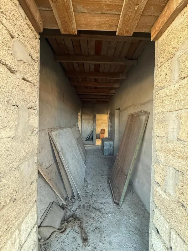 Satılır 6 otaqlı həyət evi 230 m²