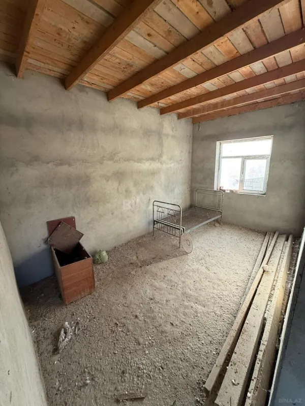 Satılır 6 otaqlı həyət evi 230 m²