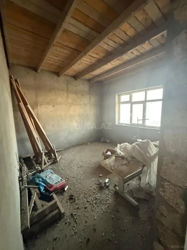 Satılır 6 otaqlı həyət evi 230 m²