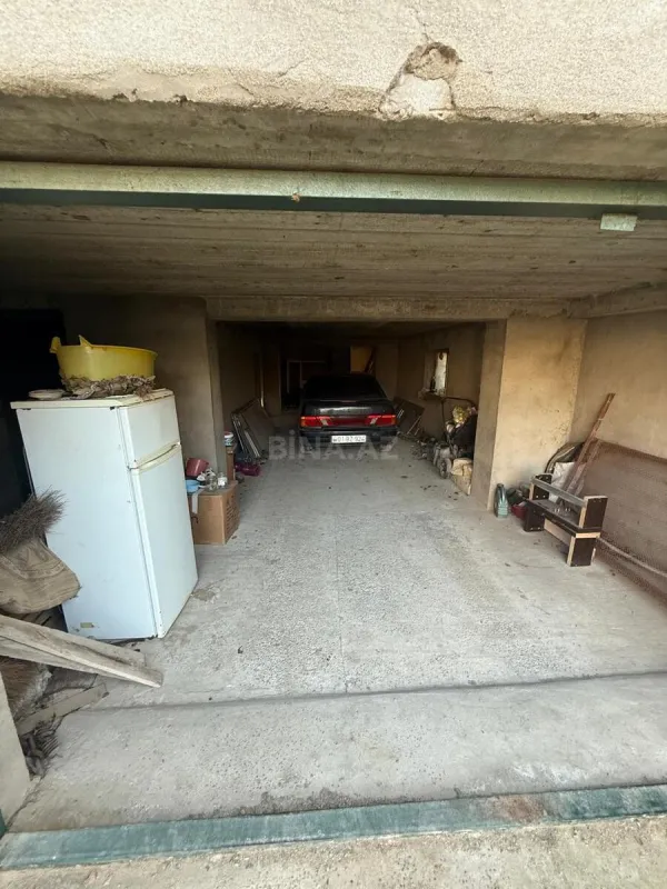 Satılır 6 otaqlı həyət evi 230 m²