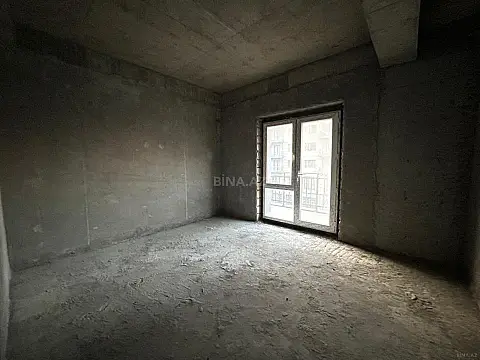 Satılır 4 otaqlı mənzil 166 m²