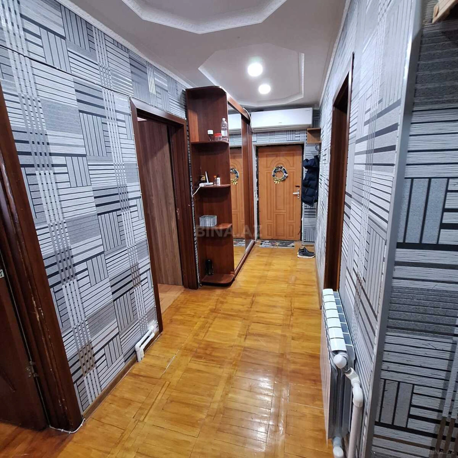Satılır 3 otaqlı mənzil 70.3 m²