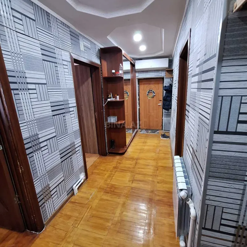 Satılır 3 otaqlı mənzil 70.3 m²