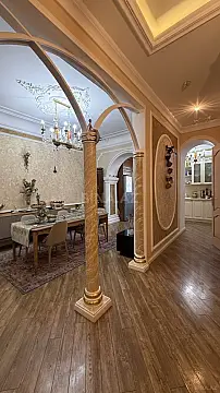 Satılır 5 otaqlı mənzil 200 m²