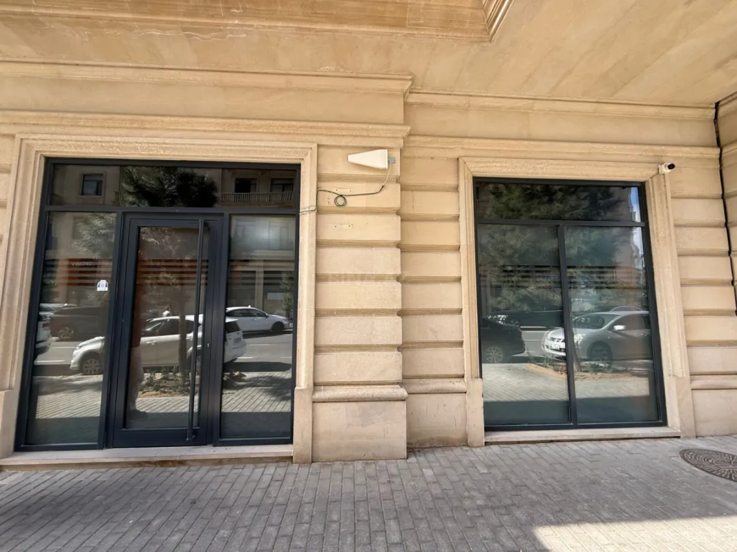 Kirayə verilir obyekt 140 m²